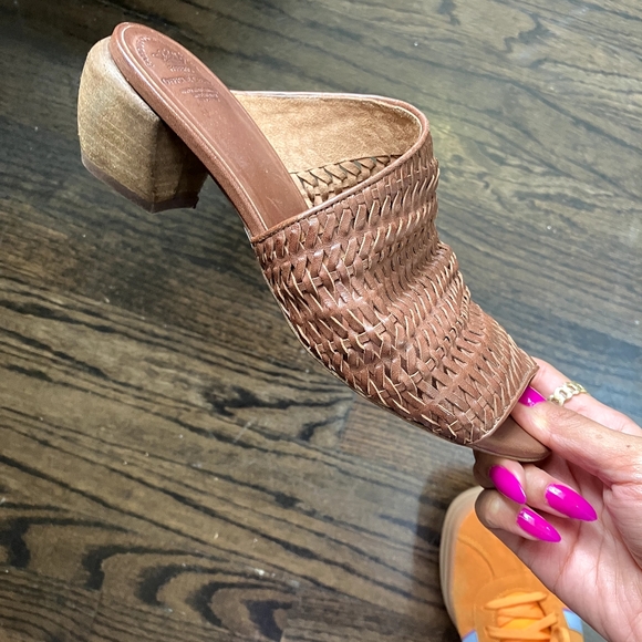 Officine Creative Tan Woven Mules